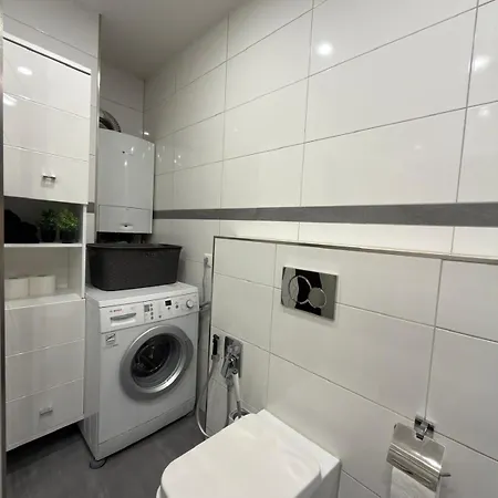 Apartamento Luxus - 2 Direkt Im Zentrum, 200m Vom Schloss Und Marktplatz - 24h Check-in - Balkon - Klima - Wlan - Waschmaschine Ludwigsburg