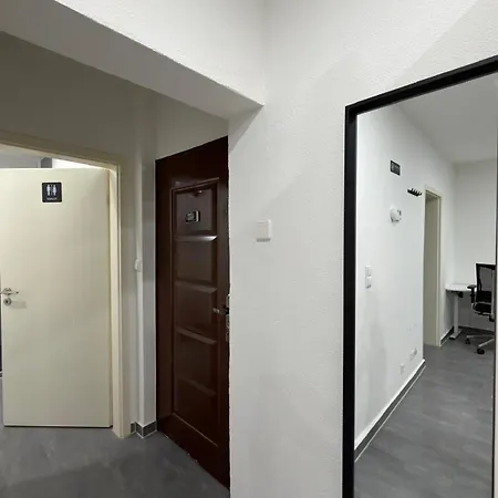 Luxus - 2 Direkt Im Zentrum, 200m Vom Schloss Und Marktplatz - 24h Check-in - Balkon - Klima - Wlan - Waschmaschine *
